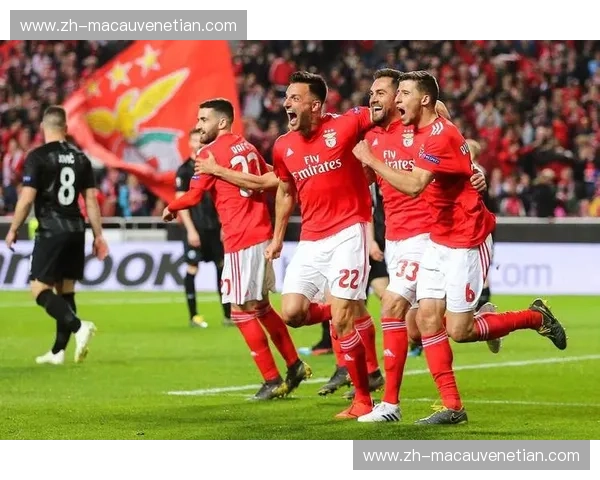 红鹰翱翔与征服者之心：本菲卡vs吉马良斯，一场关于信仰与尊严的葡伦对决